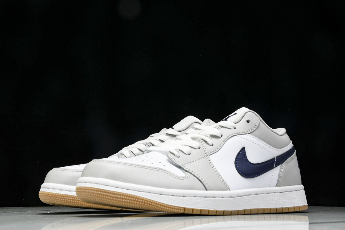 Jordan 1 Low Midnight Navy Neutral Grey