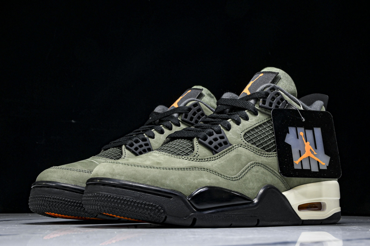Jordan 4 Retro OG SP Undefeated (2025)