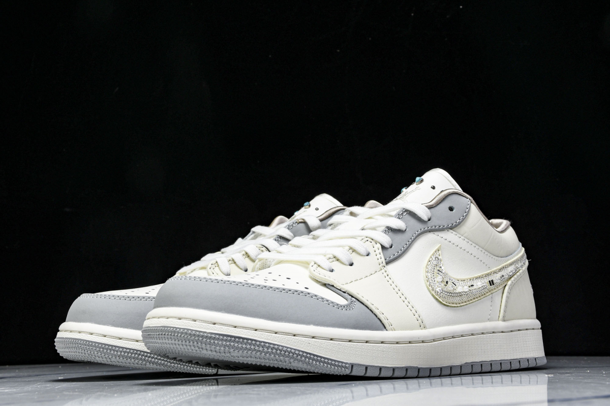 Jordan 1 Low Sail Soft Pearl